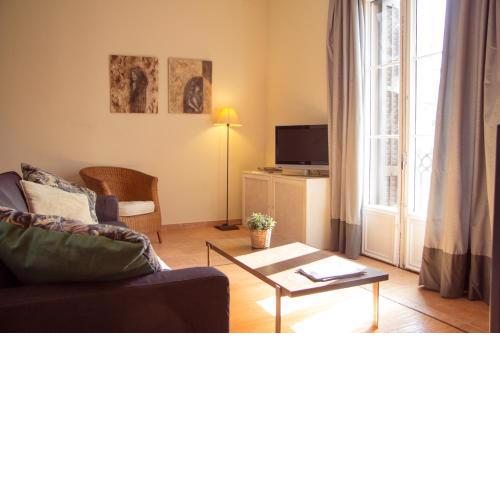 Gaudi Apartment 9