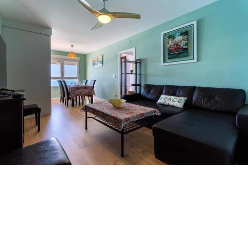 GAVIOTA Family Home free parking by Cadiz4Rentals