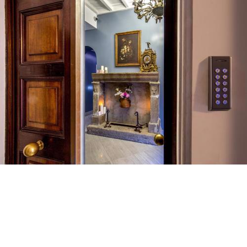 GCF Luxury Suites, Guest house