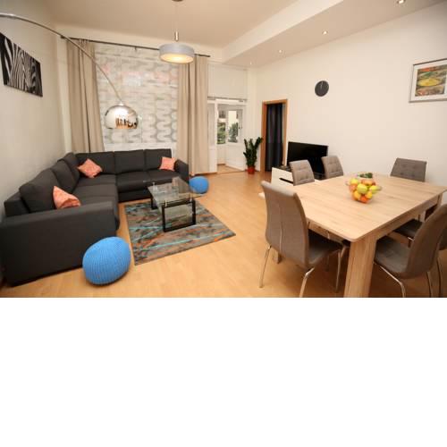 GE Apartments Anglicka