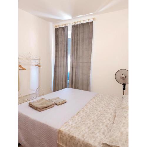 Genova rooms serra E