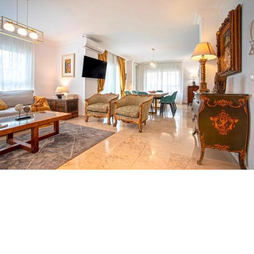 Genteel Home Martinez Campos