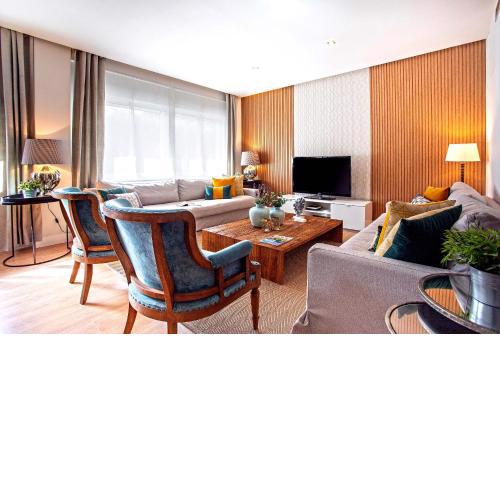 Genteel Home Paseo de Reding