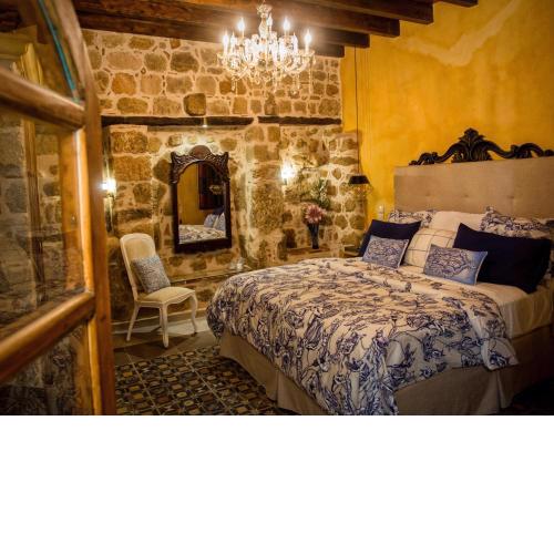 George & Alexandra's Apartments