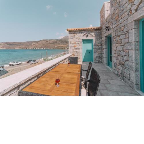 George SeaFront Suites