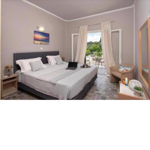 Georgia's Apartments, Ipsos Corfu