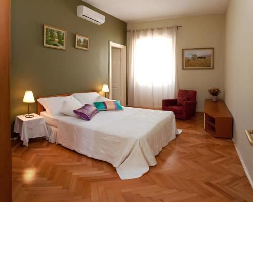 Gianina Apartment
