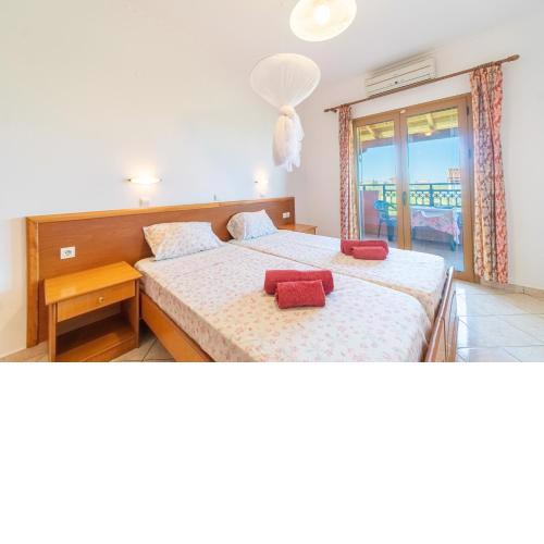 Giannis apartments 8