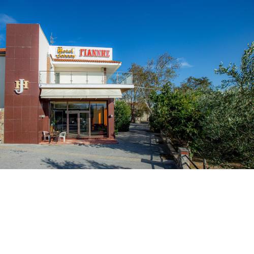 Giannis Hotel