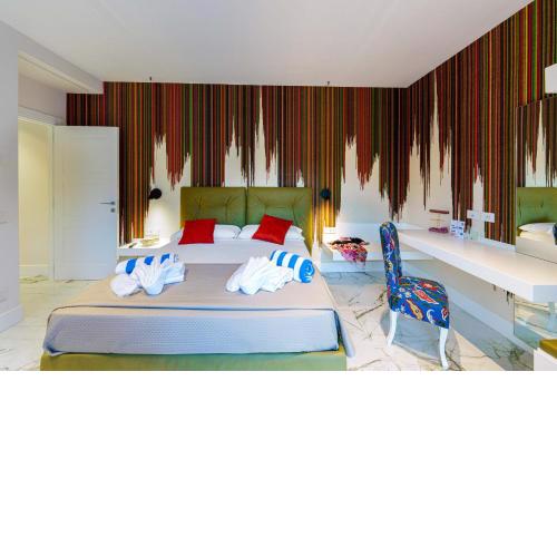 Gio Mar Green