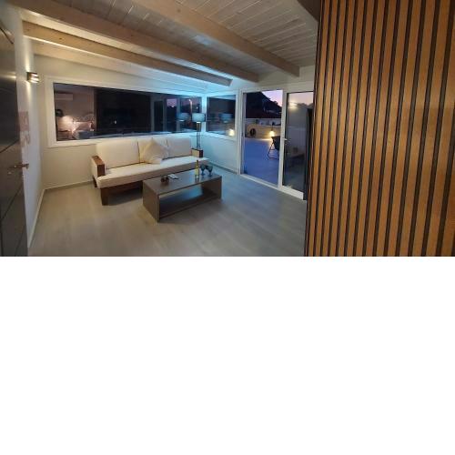 GIORGIO LUXURY LOFT WITH AMAZING VIEW Of NAFPLIO