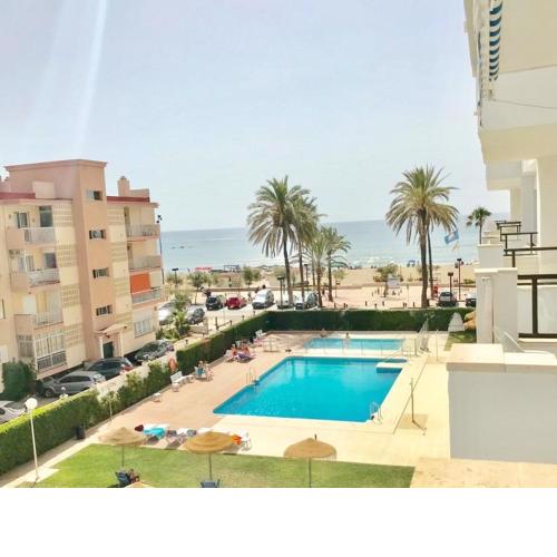 Girolamar Front Line Beach Apartment