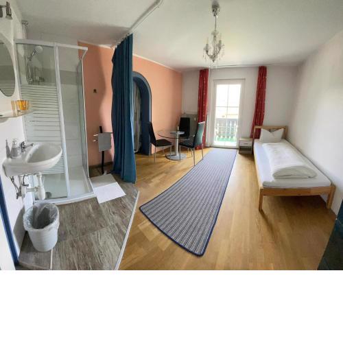 Giulias Budget Haus