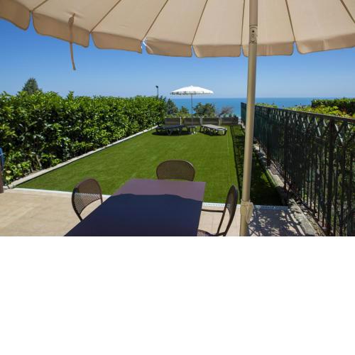 Giuvra Garden House