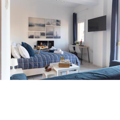 Gk Suites-Constantin view , auto check-in 24h