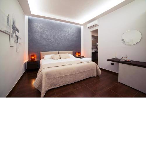 Glam House