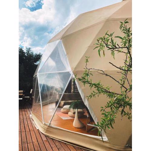 Glamping geodesic dome in secluded eco retreat