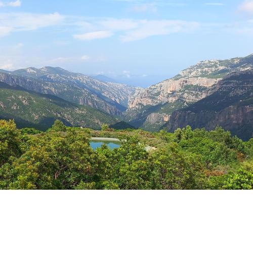 Glamping tent nel Supramonte