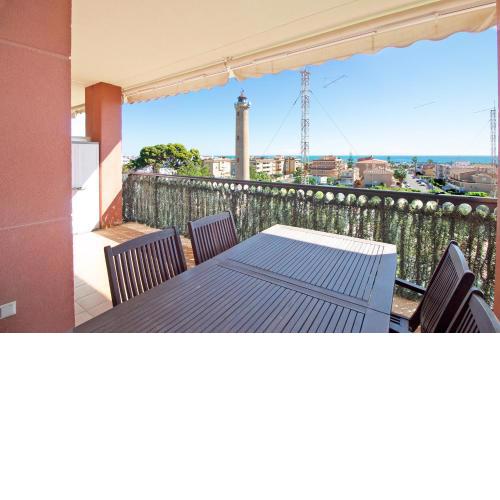 Global Properties, Apartamento con gran terraza y piscina