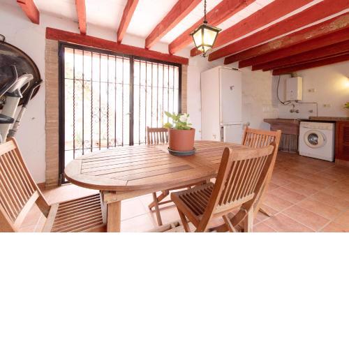 Global Properties, Bonita casa rural en Quart de les Valls