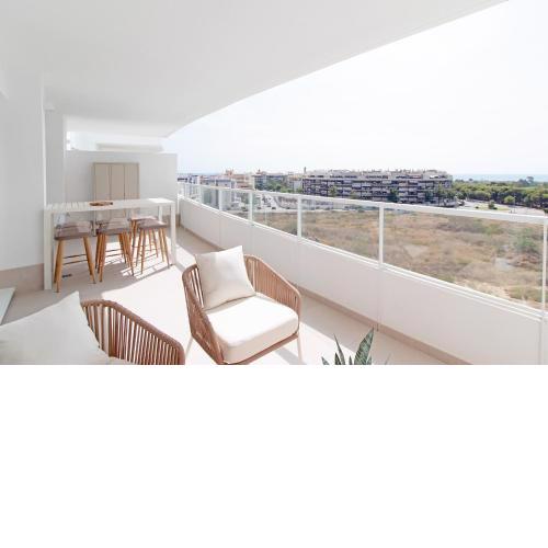 Global Properties, Moderno apartamento con bonita terraza y vistas al mar