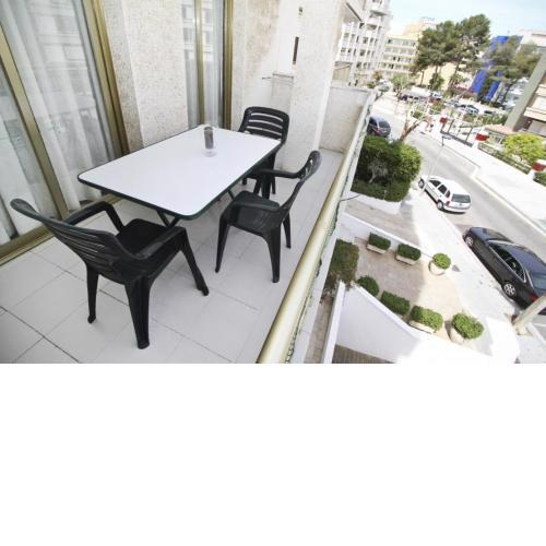 Global Valentino, studio in the center of Salou
