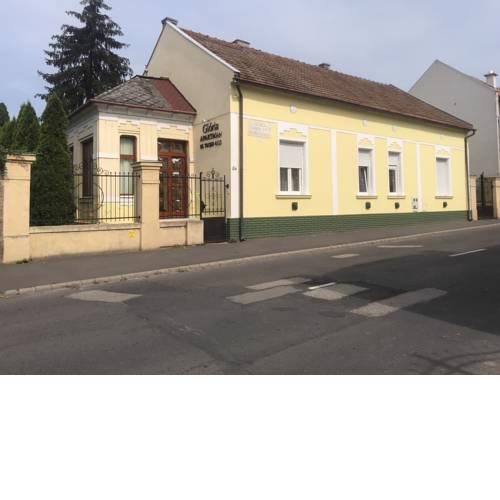 Gloria Apartman