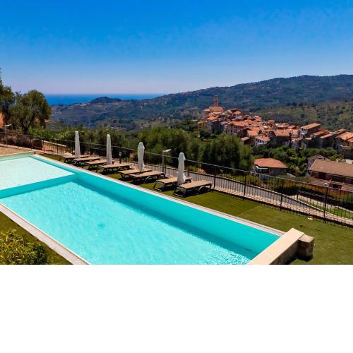 Gloria del Mare - swimming pool with nice sea view