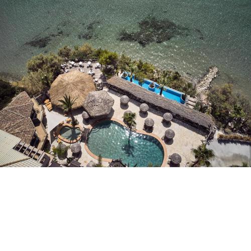 Gloria Maris Hotel Suites and Villa