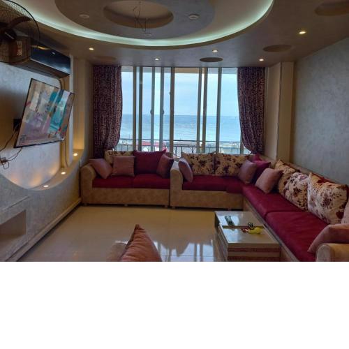 Glorious house HRG