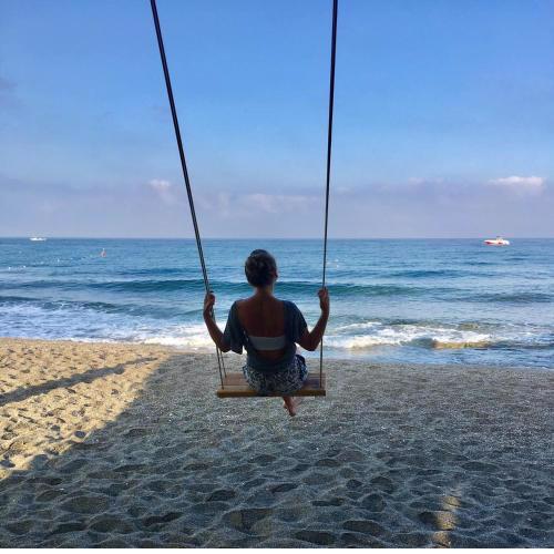 GOLD TWINS RELAX BEACH