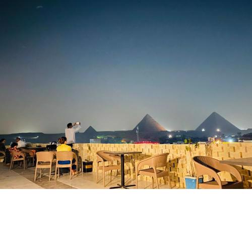 Golden mask pyramids inn