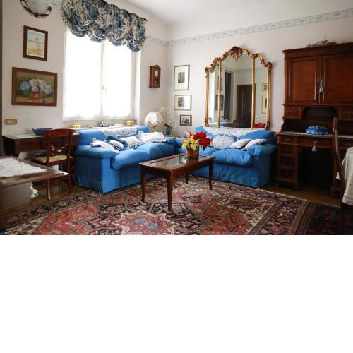 Golden Memories Holiday Home