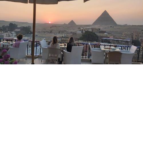 Golden Pyramids view guest house
