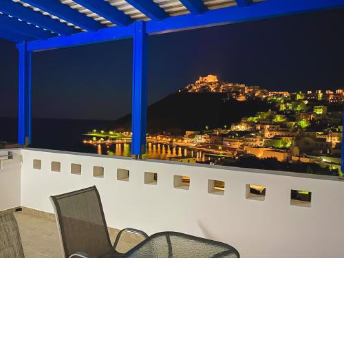 Golden View House