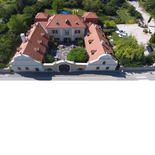 Gombás Kúria Mansion Boutique B&B