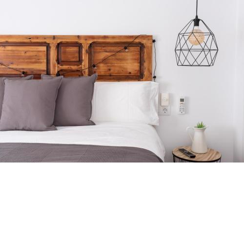 GOMEZ ROOMS