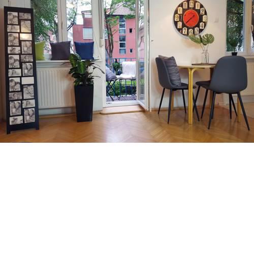 Good Vibes apartment