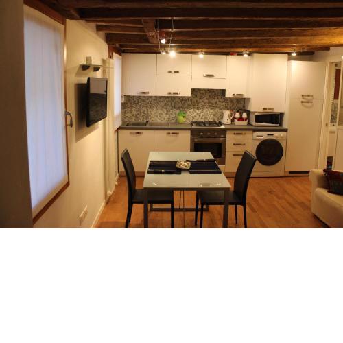 Goodwind Venice Apartments