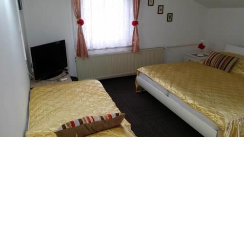 Gostišče - Guesthouse Kuzmič