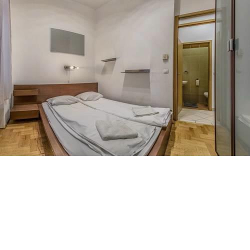 Gozsdu Gem Aparment