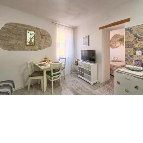 Graciela apartment