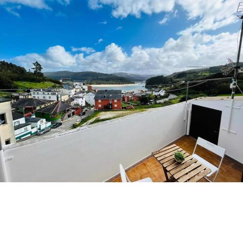Gran apartamento completo con terraza en O Barqueiro