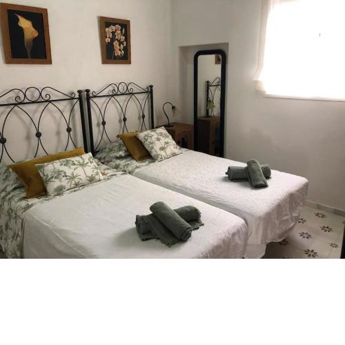 Gran casa con balcón en centro histórico