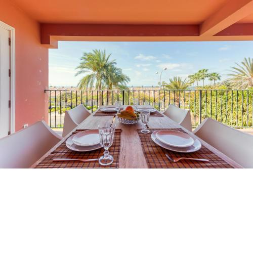 Gran terraza con vistas al mar