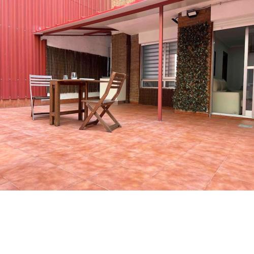 Gran terraza muy centrico