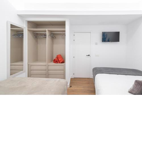 GRAN VIA capitals by MONARO*****