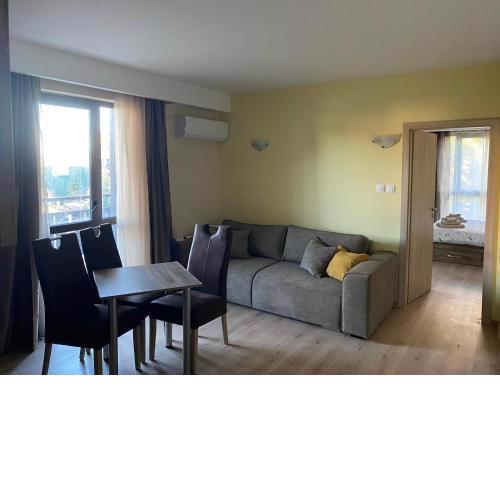 Grand Apartments