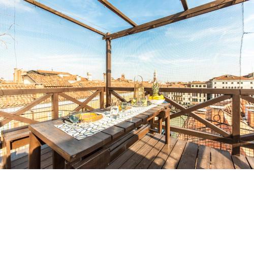 Grand Canal Design Apartment
