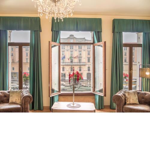 Grand Canal Suite